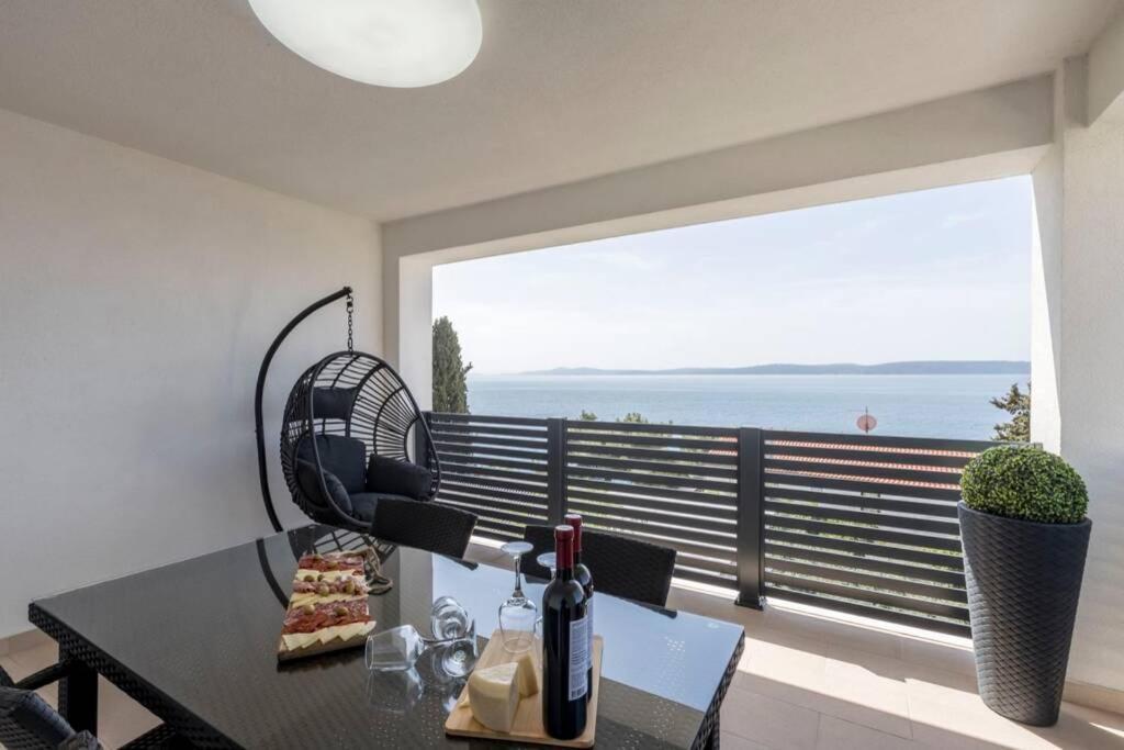 Apartment By Joe Trogir Exteriör bild
